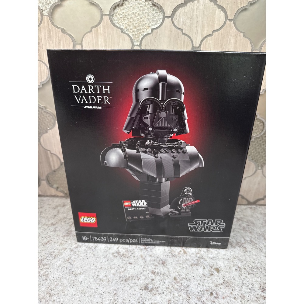 LEGO Star Wars Darth Vader Bust 75439 Building Set 349 Pieces New Sealed